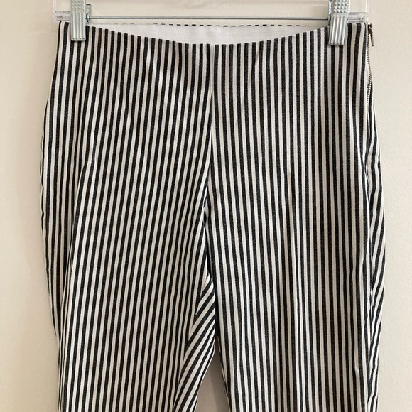 A New Day Womens Striped Pants Size 2 Side Zip Ankle Black White Beetlejuice - Picture 3 of 5